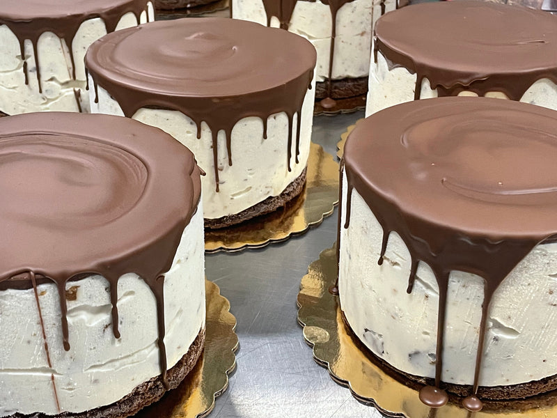 ICE CREAM CAKES